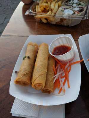 Xinhxinh Vietnamese Bistro