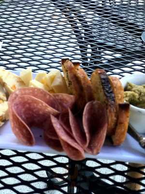 Joyce's Market And Cafe