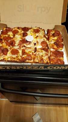 Jet's Pizza