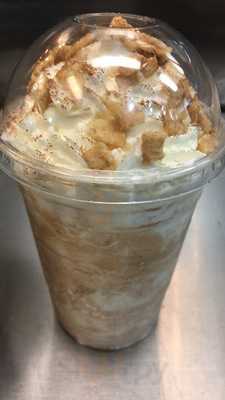 Ummi Dee's Burger Bistro