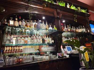 Brians Bar And Grill