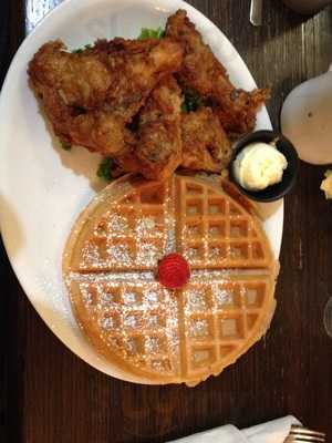 Brians Bar And Grill