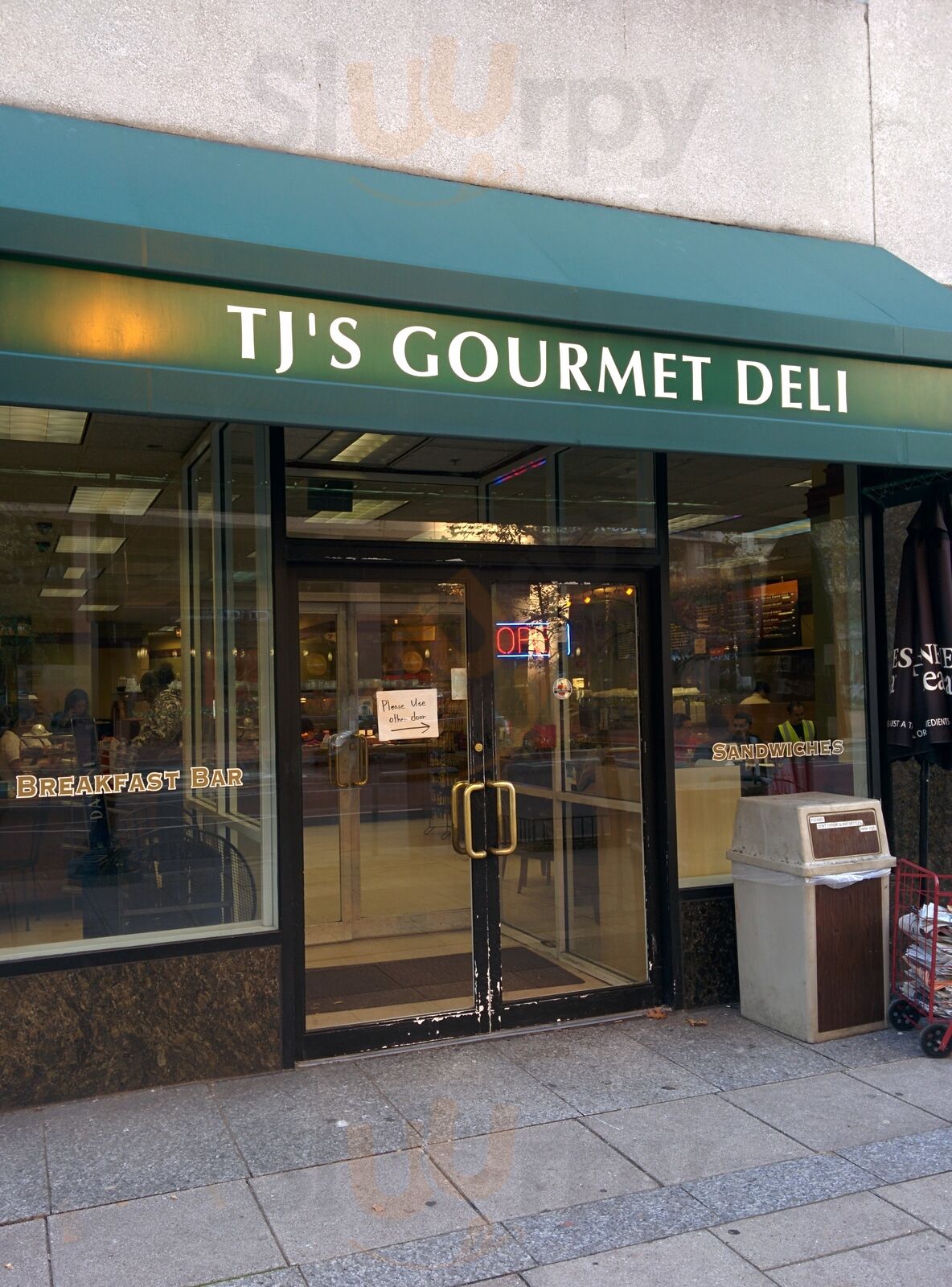 Tj's Gourmet Deli
