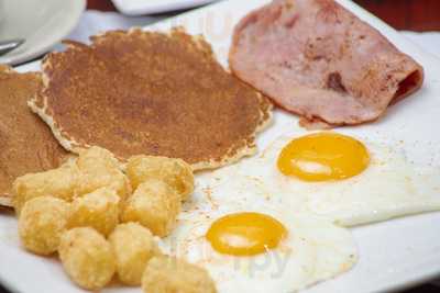 S And M Latin American Cafe