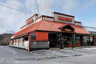 Hooters