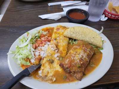 La Mexicana Restaurant And Bar