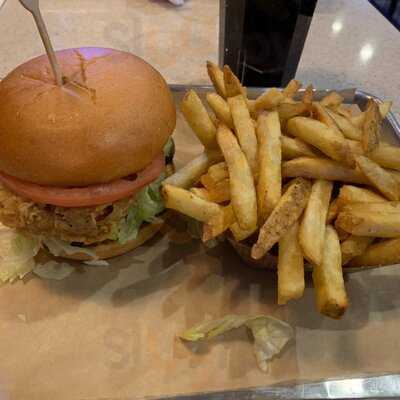 Flippin' Good Burgers And Shakes