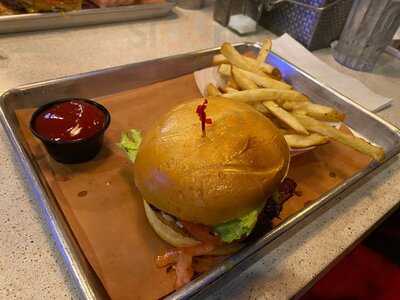 Flippin' Good Burgers And Shakes