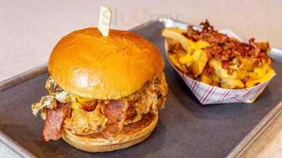 Flippin' Good Burgers And Shakes