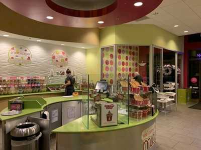 Menchie's Frozen Yogurt