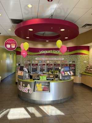 Menchie's Frozen Yogurt