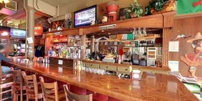 Scooter Mcquades Cafe & Bar