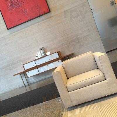 Pavilion At The Langham, Chicago