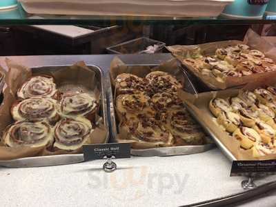 Cinnabon