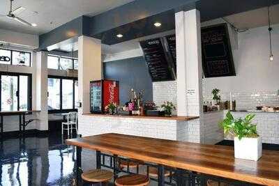 Big Chef Tom's Belly Burgers