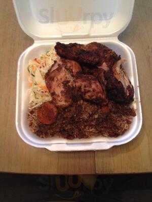 Maam's Jamaican Restaurant