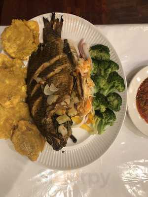 Edu & Den's Restaurant & Bakery