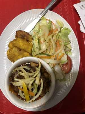 Edu & Den's Restaurant & Bakery