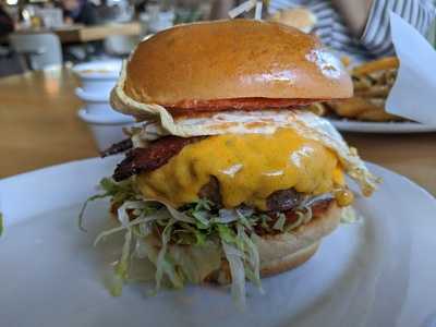 Zinburger Wine & Burger Bar