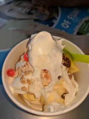 Menchie's Frozen Yogurt