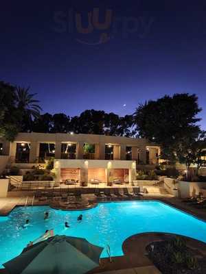 Den - Dine Entertain Network