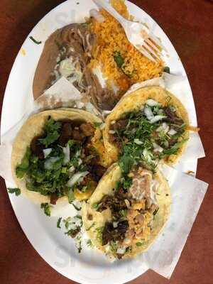 Los Comales Of 18th Street