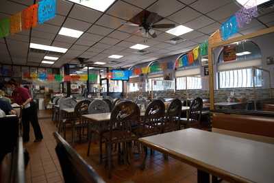 Los Comales Of 18th Street