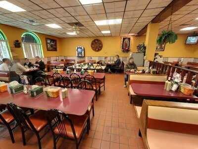 Los Comales Of 18th Street