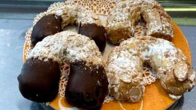 Laurentino's Pasticceria Caffe