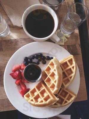 Tiny's Giant Sandwich Shop