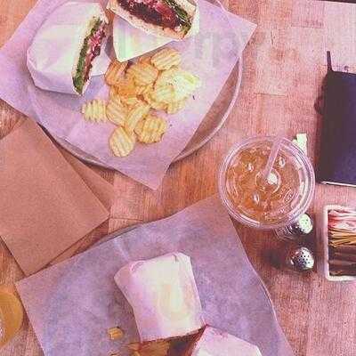 Tiny's Giant Sandwich Shop