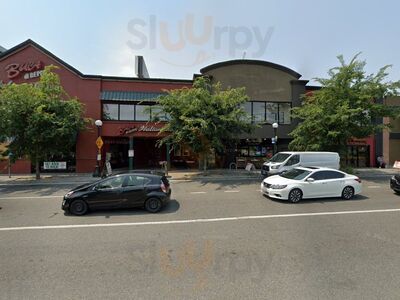 Trago Cocina & Lounge