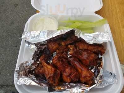 Uncle Nick's Hand Tossed Pizza