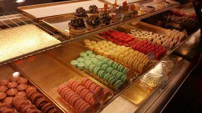 Bakery & Cafe - Big Joy Family