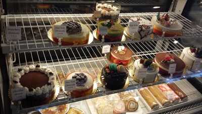 Bakery & Cafe - Big Joy Family