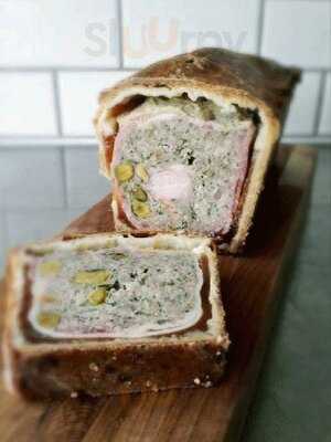 Dot's Butcher & Deli