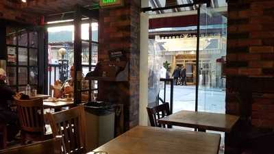 Bella Vita Pizzeria & Trattoria