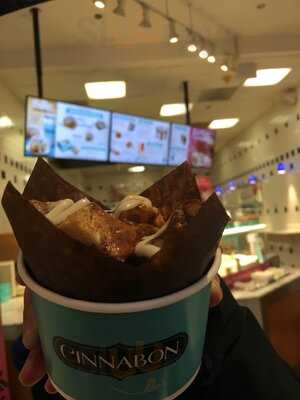 Cinnabon