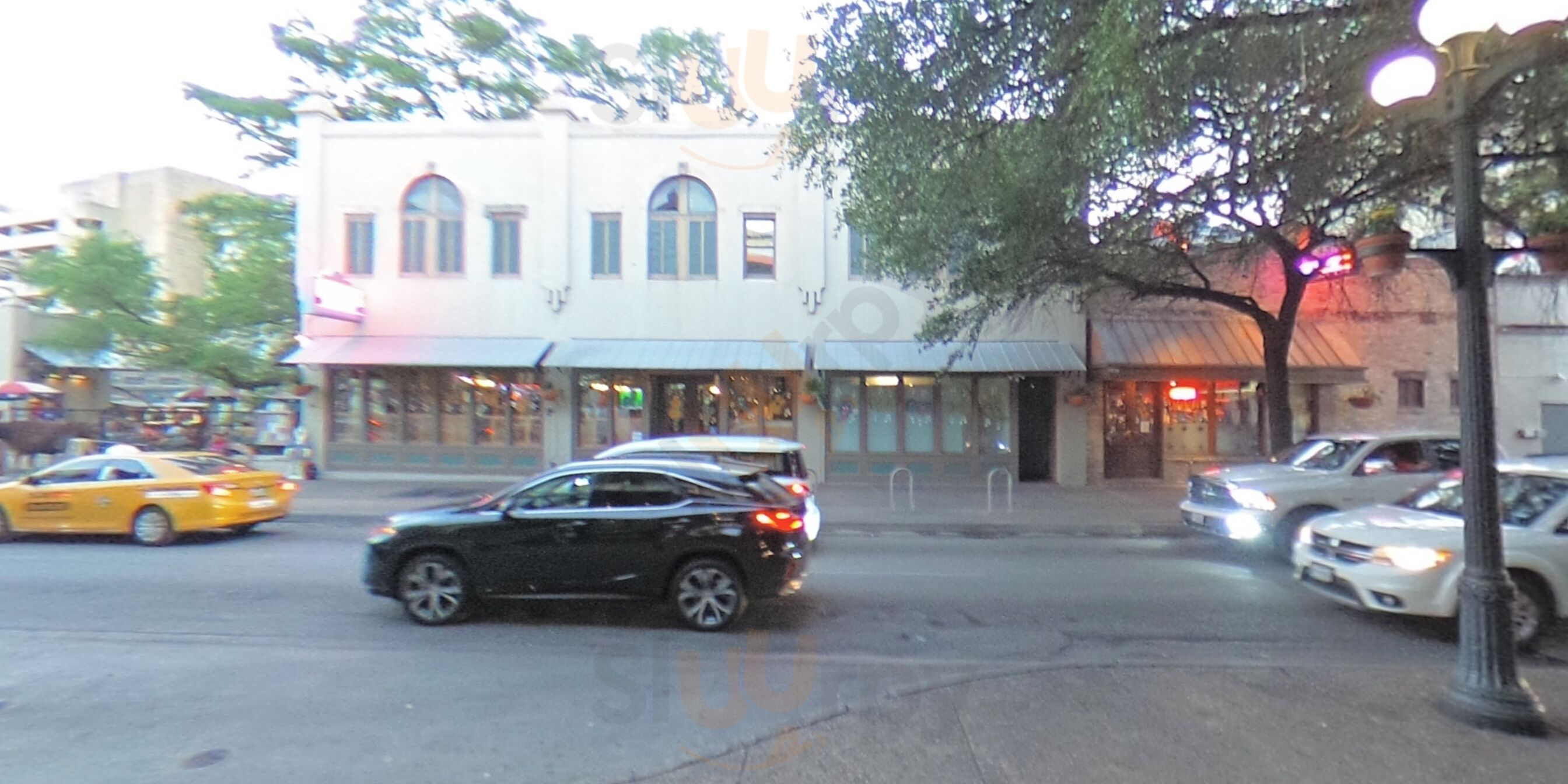 Basement Bar & Lounge