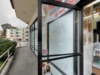 Giant New York Pizza