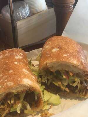 L'acajou Bakery & Cafe