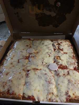 Fortunata's Ii Pizza Restaurant