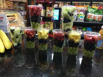 The Lunch Box Deli & Grill