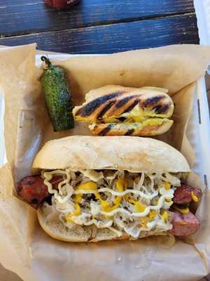 Beez Neez Gourmet Sausages