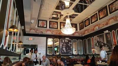 Sugar Factory American Brasserie