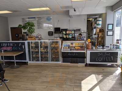 Blue Box Bagels And Brew