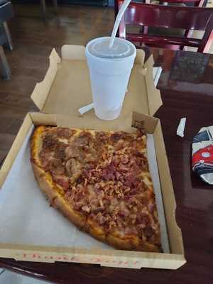 Mama Depalmas Pizza & Bistro