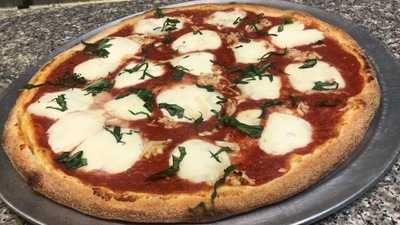 Mama Depalmas Pizza & Bistro