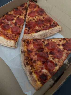 Mama Depalmas Pizza & Bistro