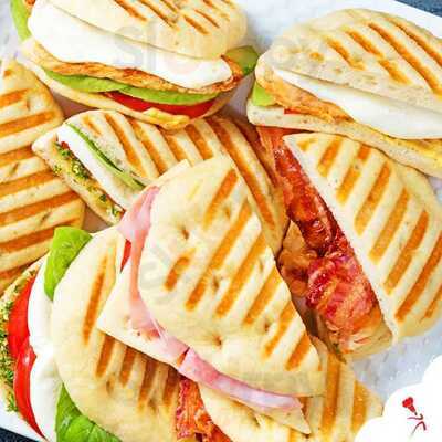 Panna Fountain Square